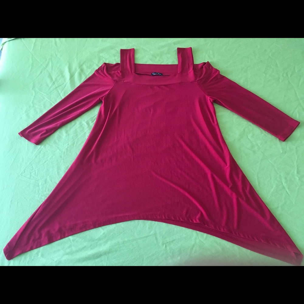 Cold shoulder Top/tunic